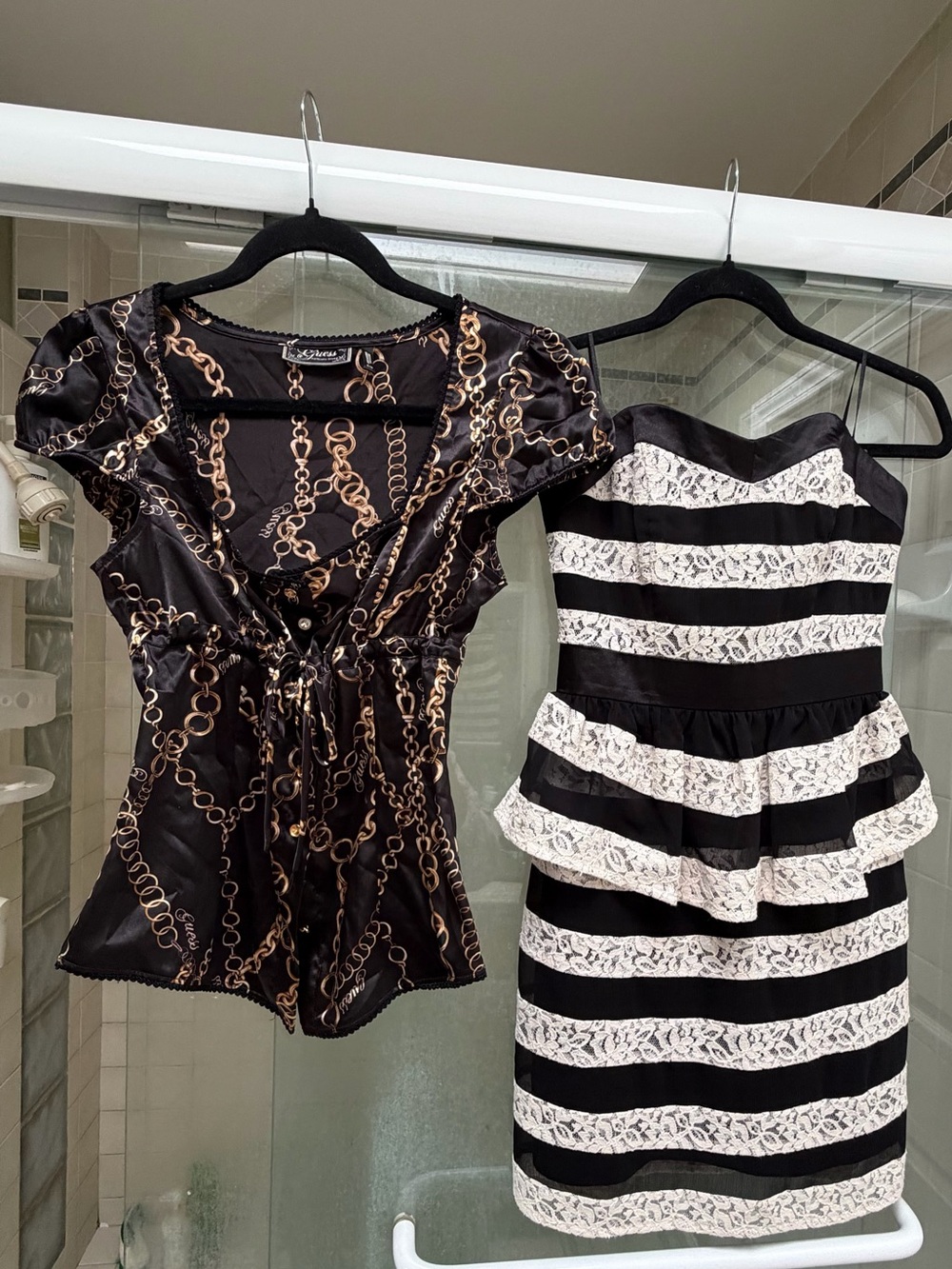 Guess GStrapless Black and Cream Peplum Lace Dress, good condition, XS/S